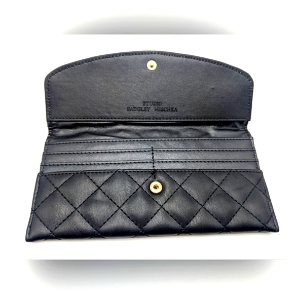 NWT-LAST ONE!-Badgley Mischka Black Foldover Quilted Wallet - Picture 3 of 8
